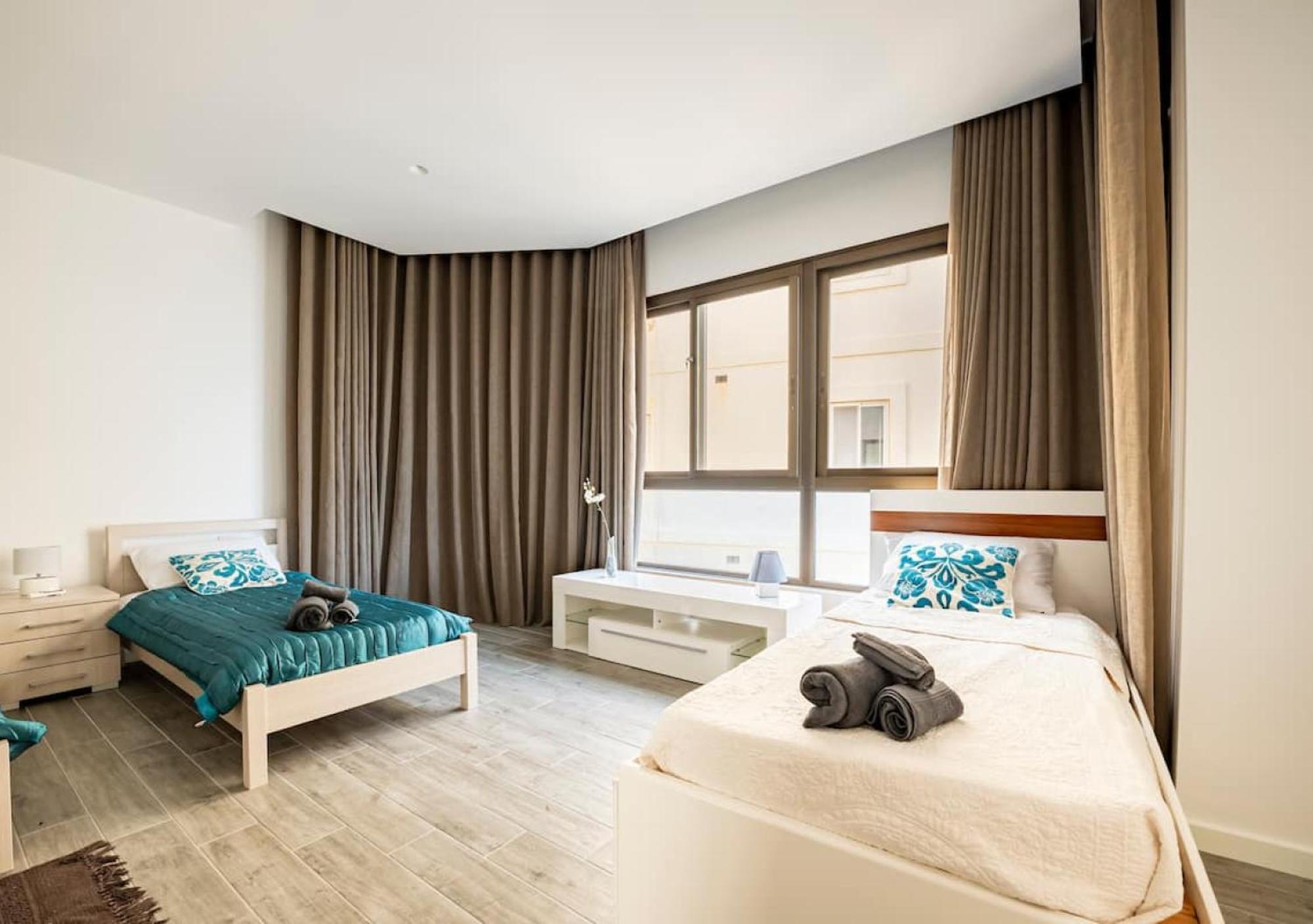 Sea View Luxury Haven Living & 3Bedrooms Seafront Sliema Exterior photo